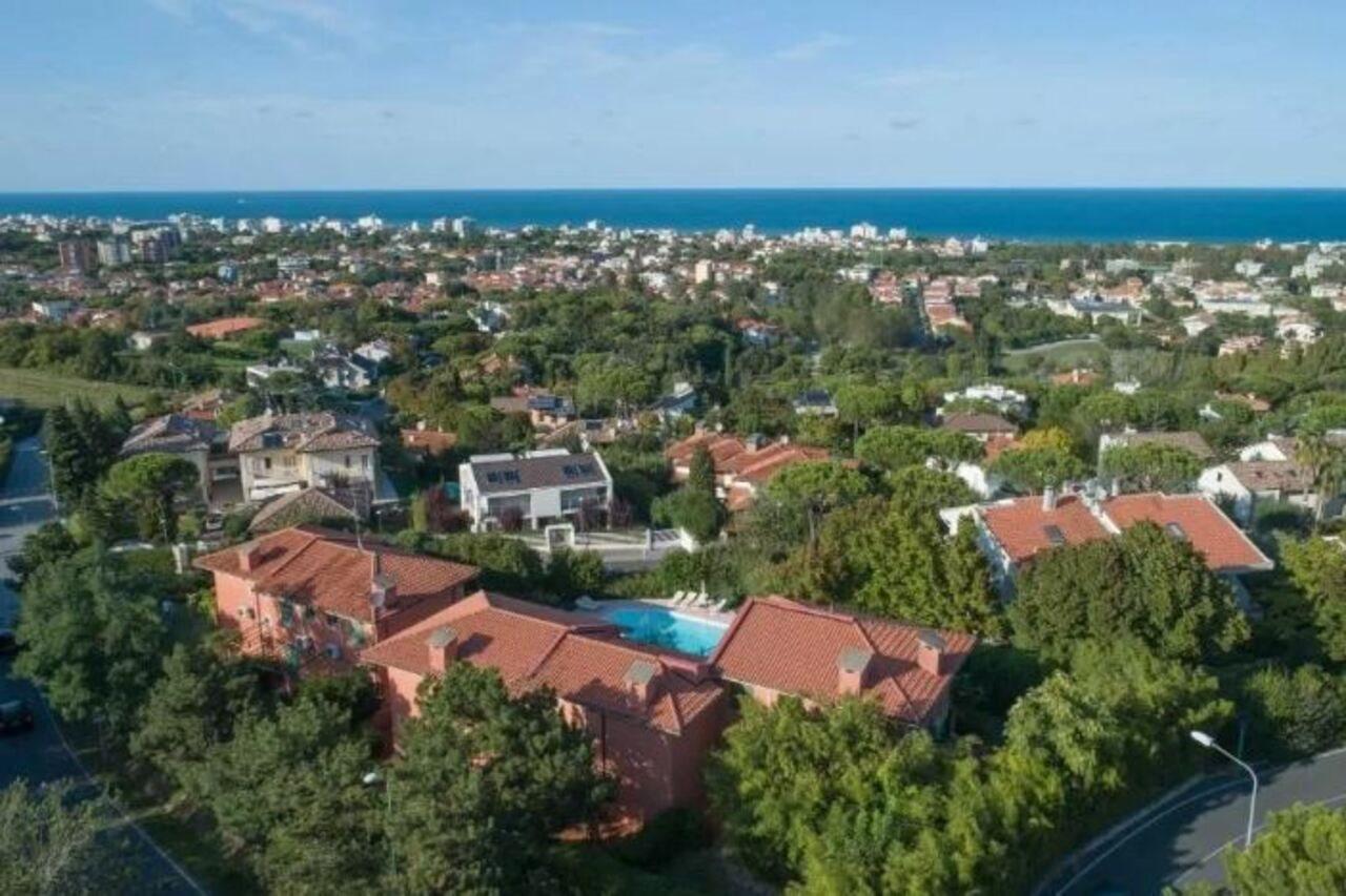 Residenze Al Colle Dei Pini Aparthotel Riccione Kültér fotó